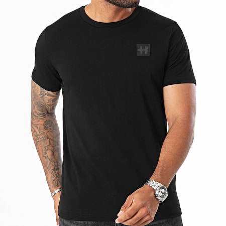 Helvetica - Camiseta Finn Negra