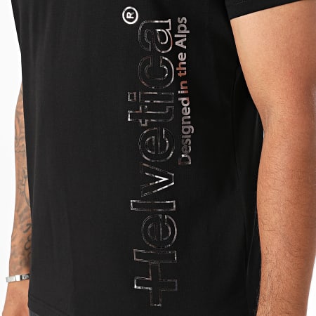 Helvetica - Camiseta Hunter Negra