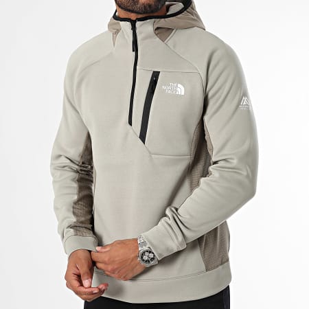 The North Face - MA A893R Sudadera beige con capucha y cuello de cremallera