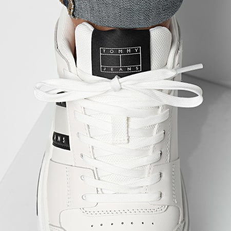 Tommy Jeans - The Brooklyn Leather Essential 1521 Zwarte Sneakers