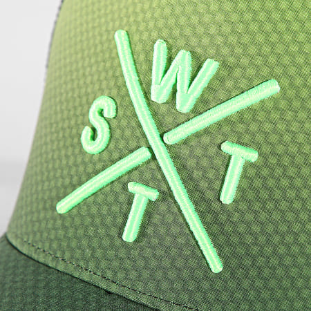 Watts - Tokyo Trucker Cap Zwart Lichtgroen Kleurverloop Donkergroen