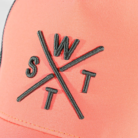 Watts - Trucker Tribe Cap Fluorescerend Roze Donkergroen