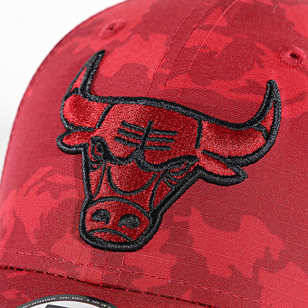 New Era - Tonal Camo AOP 9Forty Chicago Bulls Gorra 60565360 Rojo Burdeos Camuflaje