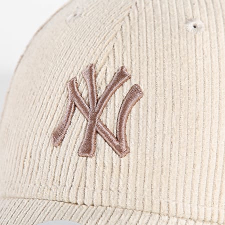 New Era - Dames Corduroy 9Forty NY Cap 60565252 Beige