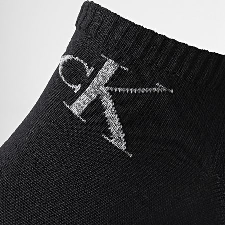 Calvin Klein - Lot De 2 Paires De Chaussettes 701229459 Noir Blanc Gris