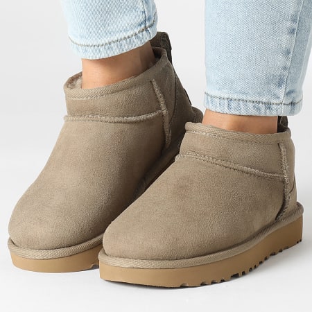 Ugg stivali 2025