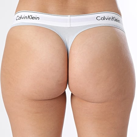 Calvin Klein - Tanga de mujer F3786E Azul claro