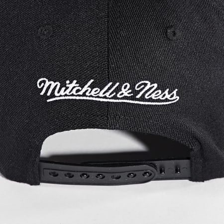 Mitchell and Ness - HHSSINTL1265 Chicago Bulls Cap Zwart