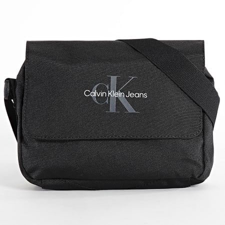 Calvin Klein - Borsa sportiva Essentials Camera 2550 nera