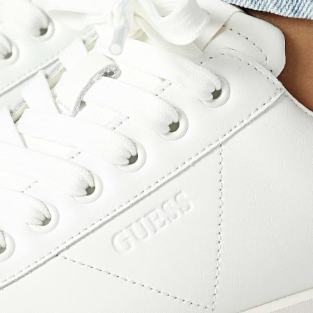 Guess - Sneakers donna FLFELBLEA12 Bianco