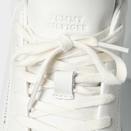 Tommy Hilfiger - Court Seizoen Winter 5207 Ecru Sneakers