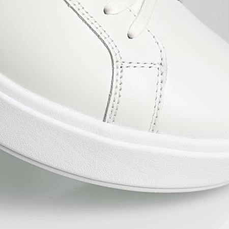 Calvin Klein - Low Top Lace Up Piel 1016 Blanco Apple Butter Sneakers