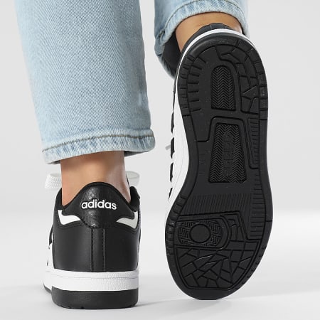 Adidas noir semelle blanche store