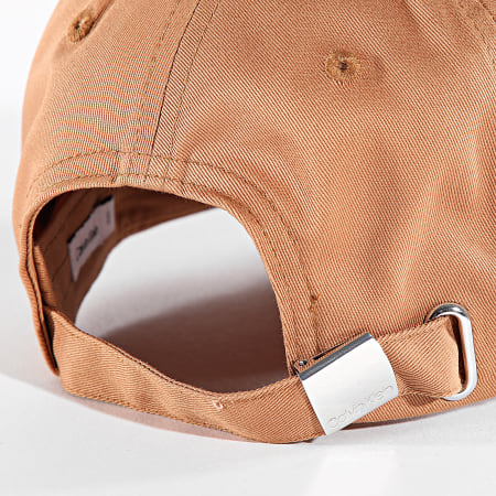 Calvin Klein - Cap 2000 Camel