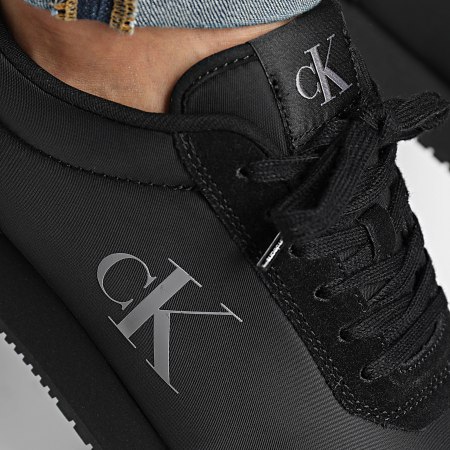 Calvin Klein - Sneakers Retro Runner Iconic 1119 Triple Black