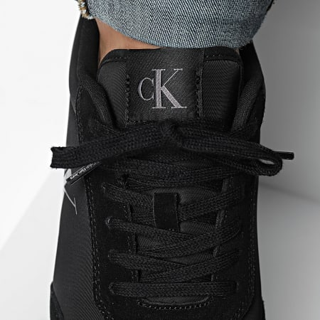 Calvin Klein - Sneakers Retro Runner Iconic 1119 Triple Black