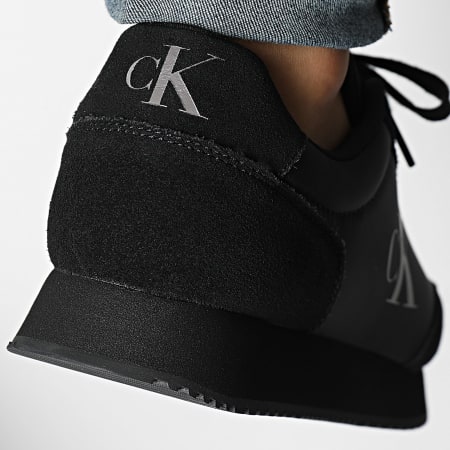 Calvin Klein - Sneakers Retro Runner Iconic 1119 Triple Black