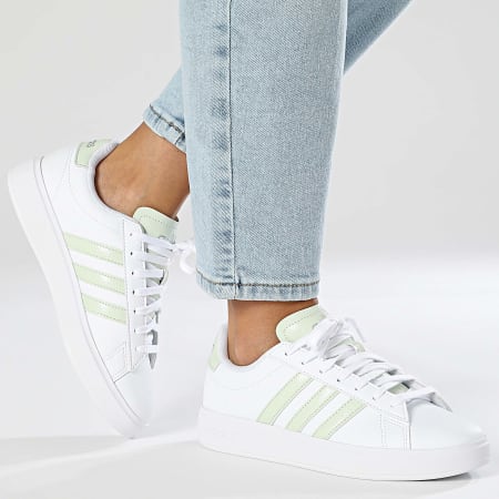 Adidas Sportswear - Grand Court 2.0 Damesschoenen IH7343 Cloud White Linen Green Matte Silver