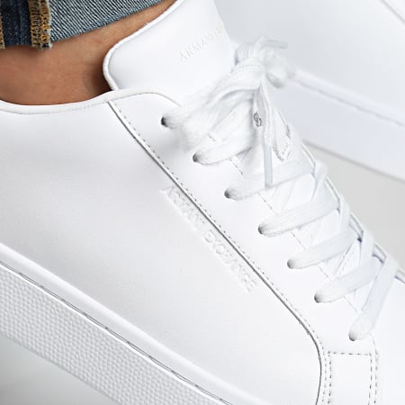 Armani Exchange - Baskets XM000141-AF11912 Brilliant White