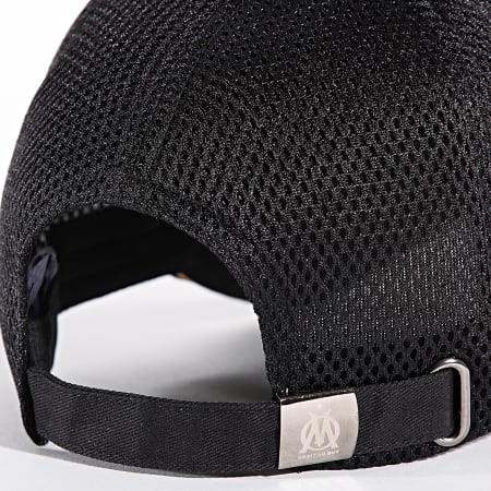 OM - Lifestyle Cap M24018 Zwart Goud