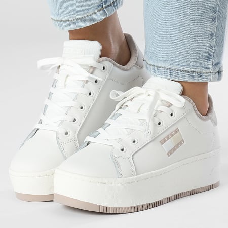 Flatform sneaker sales