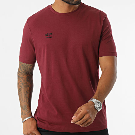 Umbro - Camiseta 618290-62 Burdeos