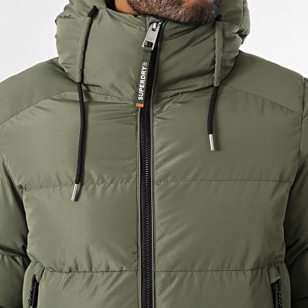 Superdry - Sport Puffer Bomber Capuchon Doudoune M5011904A Kaki Groen