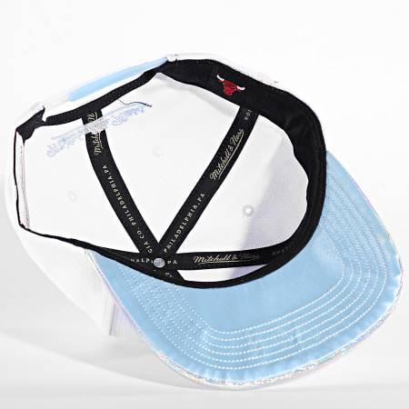 Mitchell and Ness - Chicago Bulls Day 11 NBA Snapback Cap HS8033 Bianco Azzurro Iridescente