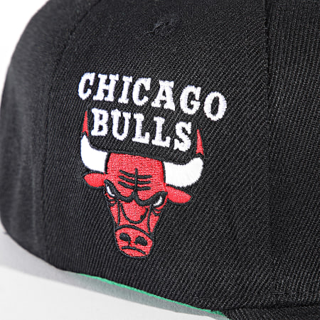 Mitchell and Ness - Chicago Bulls Triple Play Snapback Cap HS8576 Zwart