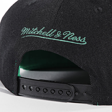 Mitchell and Ness - Boston Celtics Triple Play Snapback Cap HS8576 Zwart