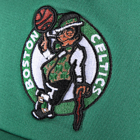 Mitchell and Ness - Boston Celtics Evergreen Trucker Cap HT8032 Groen