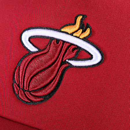 Mitchell and Ness - Miami Heat HT8032 Evergreen Trucker Cap