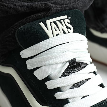 Vans - Baskets Hylane D1JZA61 Scarab Black