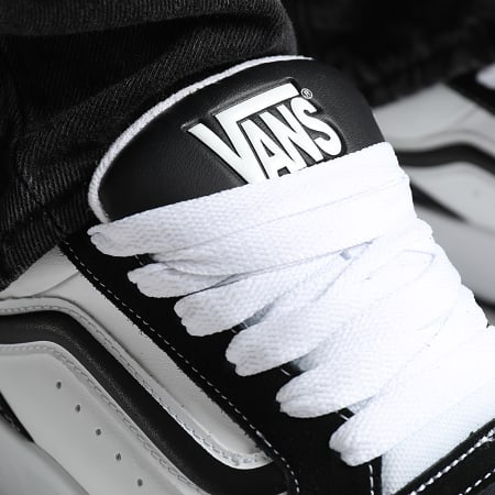 Vans - Hylane D26Y281 Zapatillas Negro Blanco