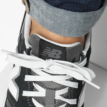 Baskets 373 ML373AK2 Black