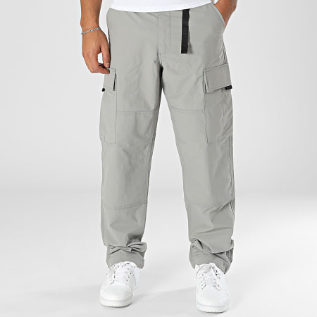 Vans Pantalon Cargo Regular Fit MTE Service 00HAM Gris