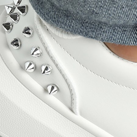 Classic Series - Baskets White