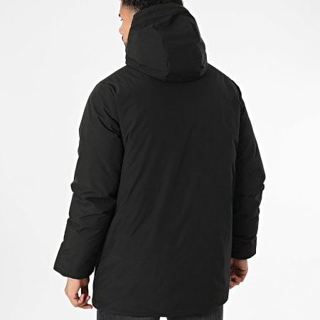 Produkt - Fred Parka negra con capucha