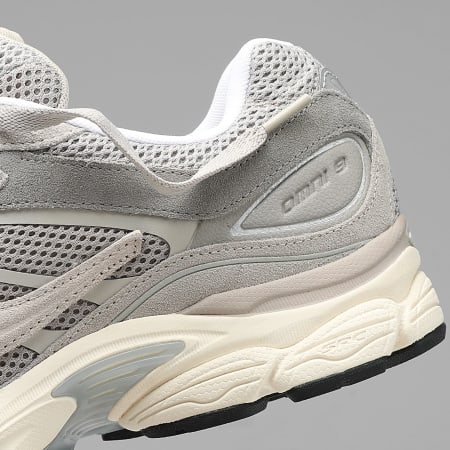 Saucony - Progrid Omni 9 Grijs Sneakers