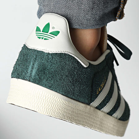 Adidas Originals - Baskets Gazelle IF9655 Mineral Green Off White Cream White