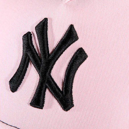 New Era - Casquette Trucker 9Forty NY 70874041 Rose Noir