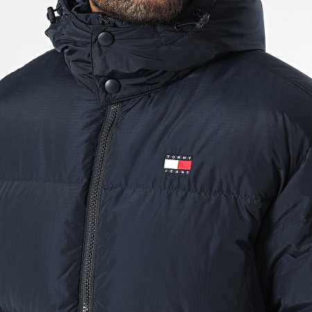 Tommy Jeans - Doudoune Flag Back Alaska Puffer 0479 Bleu Marine