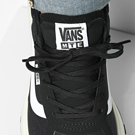 Vans - Crosspath Mte Sneakers CVUBA21 Zwart Wit