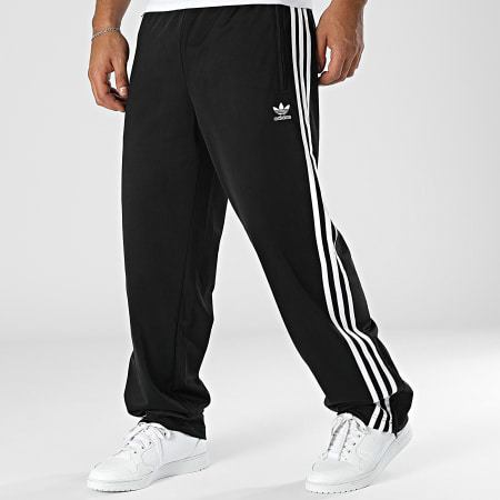 Pants adidas negro con blanco 2025