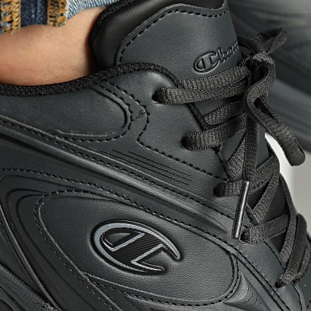 Champion - Baskets Low Cut Shoe S22349 Black Dark Grey