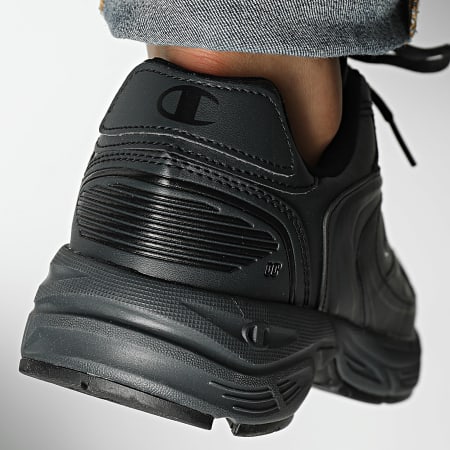 Champion - Baskets Low Cut Shoe S22349 Black Dark Grey