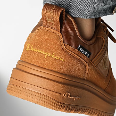 Scarpe da ginnastica marroni 2025