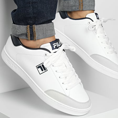 Fila - Courtbay Zapatillas FFM0365 Blanco Fila Azul marino