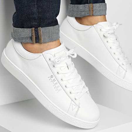Guess - Baskets FMTNOLELE12 Off White