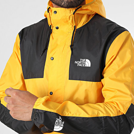 The North Face - Cortavientos con capucha Mountain A5IG3 Amarillo Negro